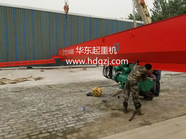 MH型10T-22M电动葫芦门式起重机