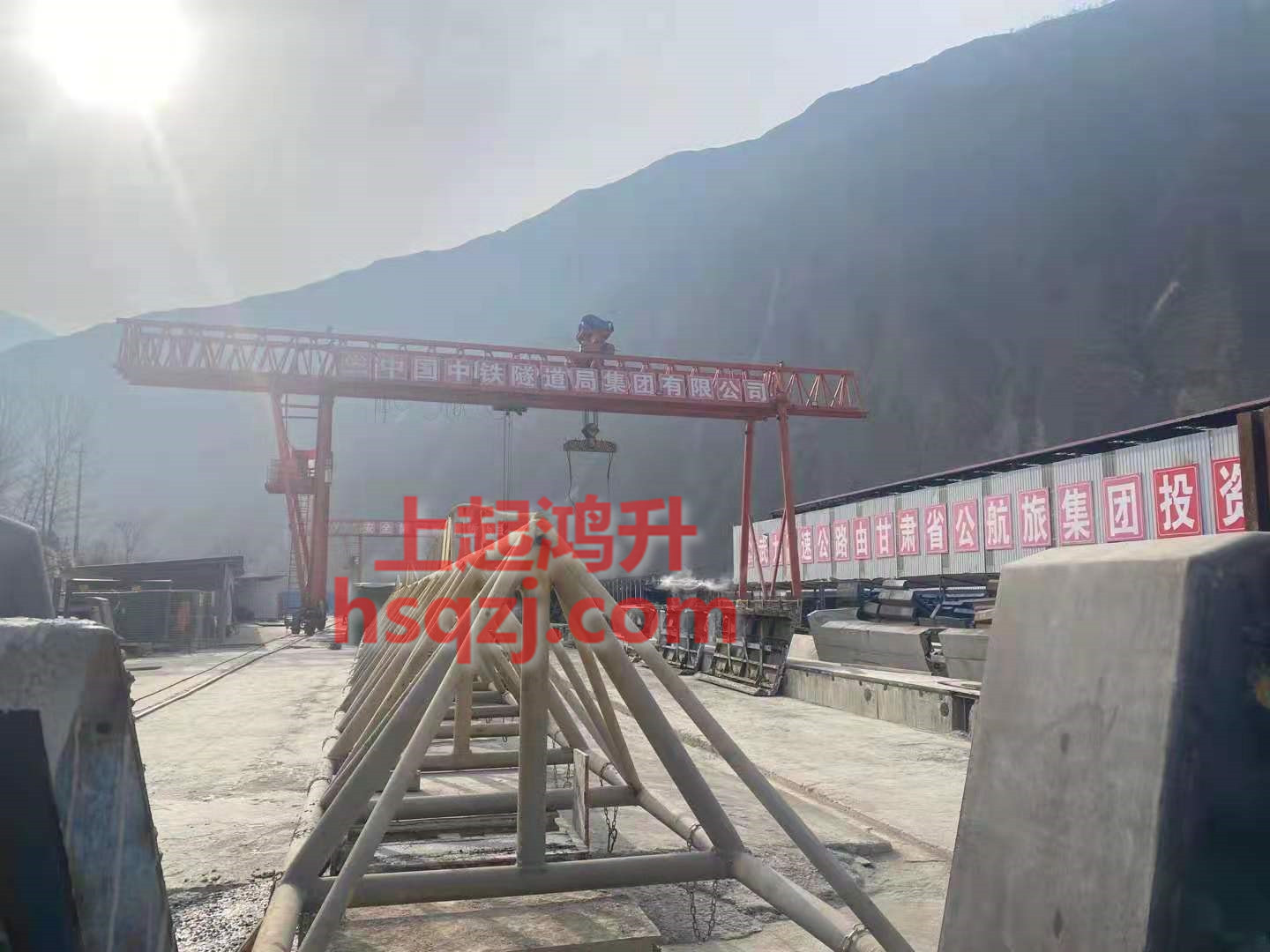 100吨-30米提梁机租赁|100吨梁场龙门吊出租